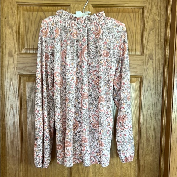 Daytrip Ruffled Blouse - Picture 2 of 6